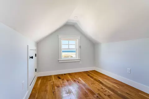 Bedroom - 7 Collins Ave, Dennis, MA 02638 photo 2 of 4