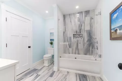 Bath - 7 Collins Ave, Dennis, MA 02638 photo 6 of 6