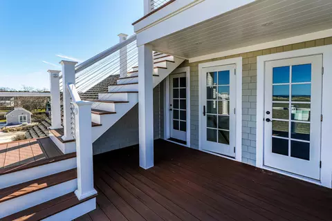 Exterior - 7 Collins Ave, Dennis, MA 02638 photo 3 of 4