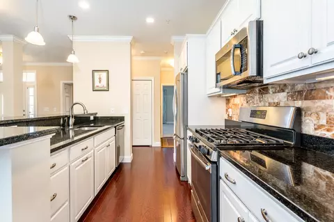 24 Grey Hawk Dr, Mashpee, MA 02649 photo 5