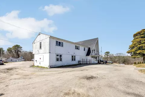 Exterior - 100 Great Neck Rd, Mashpee, MA 02649 photo 20 of 21