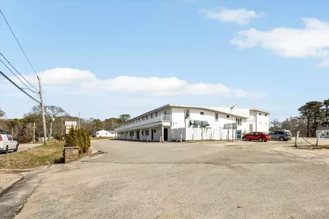 Exterior - 100 Great Neck Rd, Mashpee, MA 02649 photo 15 of 21