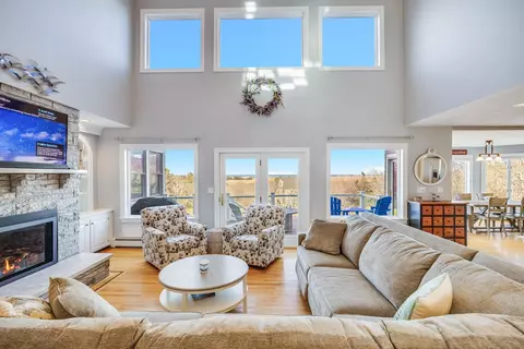 Living - 58 Williams Path, West Barnstable, MA 02668 photo 1 of 9