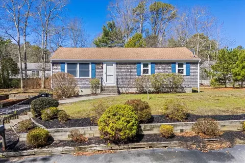 66 Barker Rd, Wareham, MA 02571 photo 2