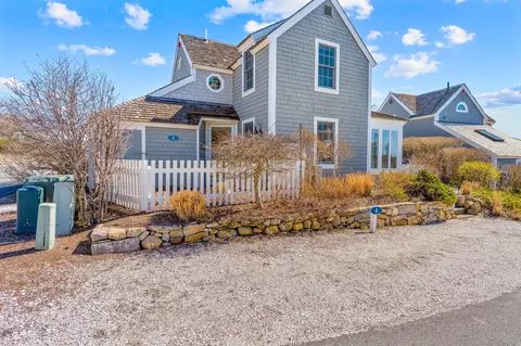 4 Vineyard View Ln, Mashpee, MA 02649 photo 1