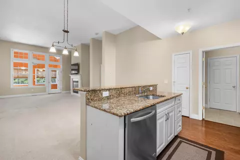 44 Twin Oaks Dr, Mashpee, MA 02649 photo 9