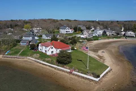 56 Rip Van Winkle Way, Buzzards Bay, MA 02532