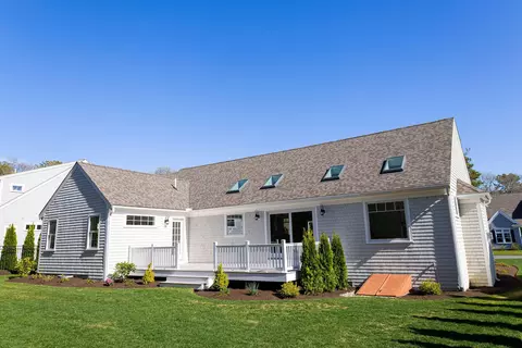55 Blue Castle Dr, Mashpee, MA 02649 photo 9