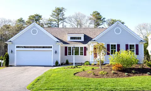 55 Blue Castle Dr, Mashpee, MA 02649 photo 1