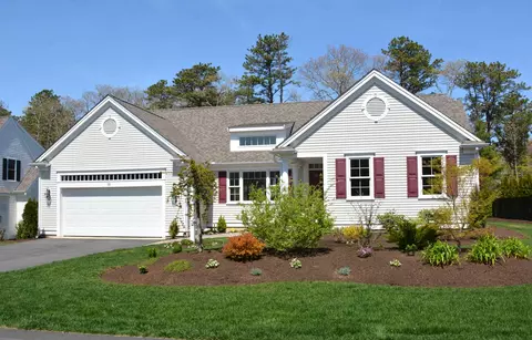 55 Blue Castle Dr, Mashpee, MA 02649 photo 3