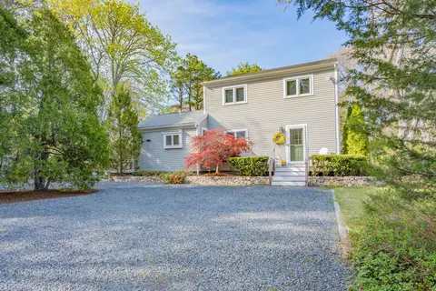 374 Putnam Ave, Cotuit, MA 02635 photo 29
