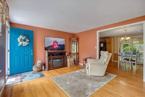 58 Tree Line Dr, Cotuit, MA 02635 photo 6