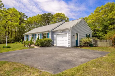 58 Tree Line Dr, Cotuit, MA 02635 photo 2