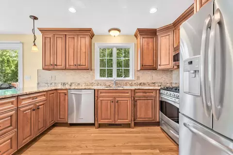 80 Schooner Ln, Hyannis, MA 02601 photo 11