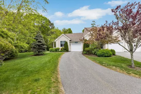 17 Chadwick Ct, Mashpee, MA 02649 photo 27