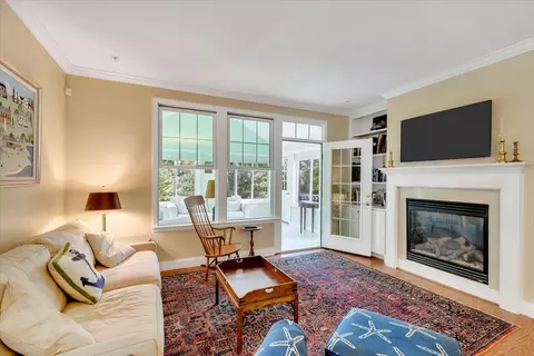 17 Chadwick Ct, Mashpee, MA 02649 photo 3