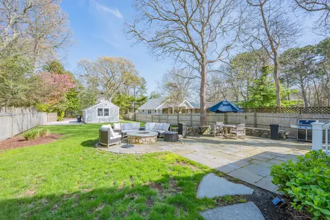 Exterior - 21 Bayview Rd, Mashpee, MA 02649 photo 3 of 24