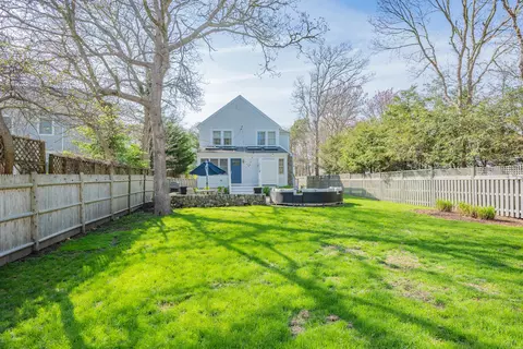 Exterior - 21 Bayview Rd, Mashpee, MA 02649 photo 20 of 24
