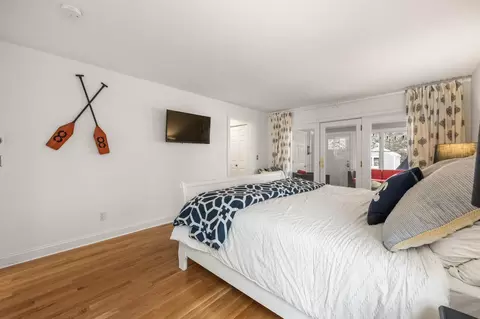 Bedroom - 21 Bayview Rd, Mashpee, MA 02649 photo 2 of 11