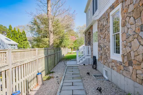Exterior - 21 Bayview Rd, Mashpee, MA 02649 photo 11 of 24