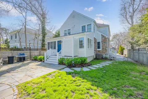 Exterior - 21 Bayview Rd, Mashpee, MA 02649 photo 13 of 24