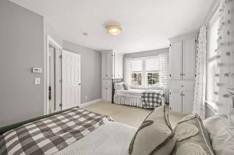 Bedroom - 21 Bayview Rd, Mashpee, MA 02649 photo 6 of 11