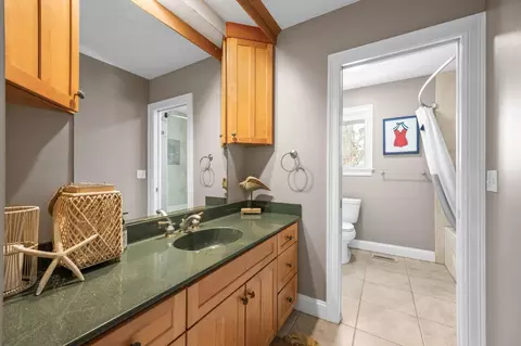 Bath - 21 Bayview Rd, Mashpee, MA 02649 photo 4 of 5