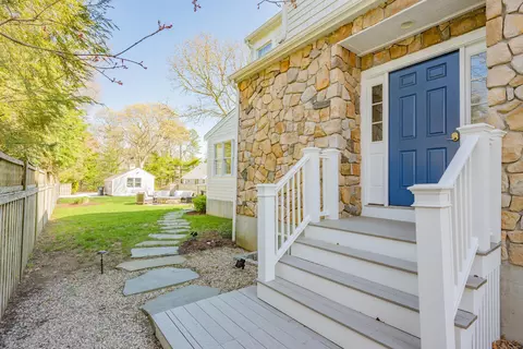 Exterior - 21 Bayview Rd, Mashpee, MA 02649 photo 12 of 24