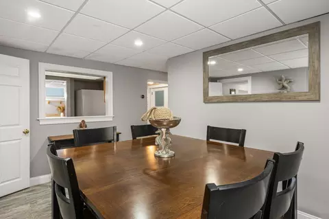 Dining - 21 Bayview Rd, Mashpee, MA 02649 photo 4 of 4