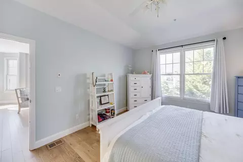Bedroom - 21 Chadwick Ct, Mashpee, MA 02649 photo 2 of 7