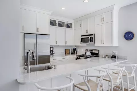 Kitchen - 21 Chadwick Ct, Mashpee, MA 02649 photo 1 of 2
