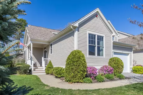 Exterior - 21 Chadwick Ct, Mashpee, MA 02649 photo 1 of 11