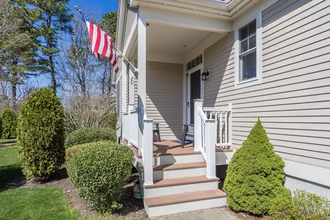 Exterior - 21 Chadwick Ct, Mashpee, MA 02649 photo 2 of 11