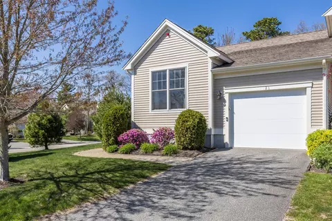 Exterior - 21 Chadwick Ct, Mashpee, MA 02649 photo 9 of 11