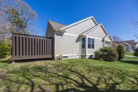 Exterior - 21 Chadwick Ct, Mashpee, MA 02649 photo 6 of 11