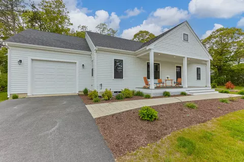 213 S Westgate Rd, Harwich, MA 02645