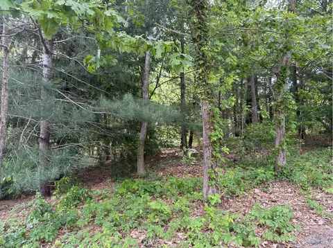 17 Fairmount Rd, South Dennis, MA 02660