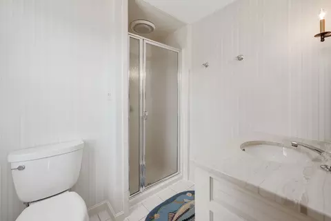 Bath - 91 Allyn Ln, Barnstable, MA 02630 photo 3 of 4