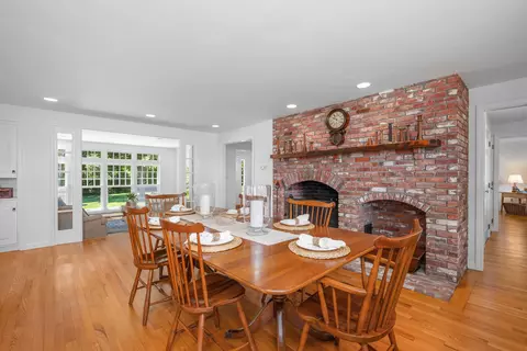 Dining - 91 Allyn Ln, Barnstable, MA 02630 photo 2 of 3