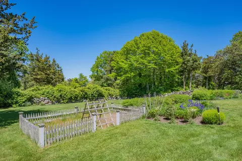 Exterior - 91 Allyn Ln, Barnstable, MA 02630 photo 23 of 24