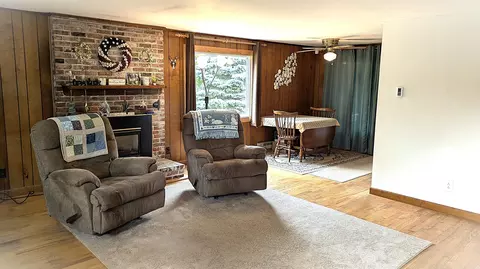 Living - 13 Pilgrim Ln, Eastham, MA 02642 photo 2 of 2