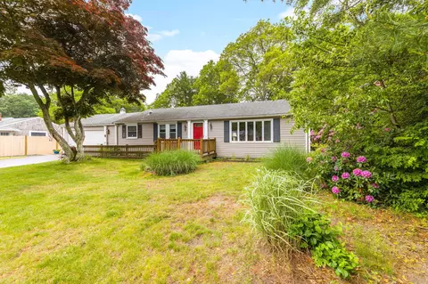 65 Thistle Dr, Centerville, MA 02632 photo 2