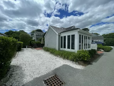 17 Hydrangea Ln, Mashpee, MA 02649 photo 3