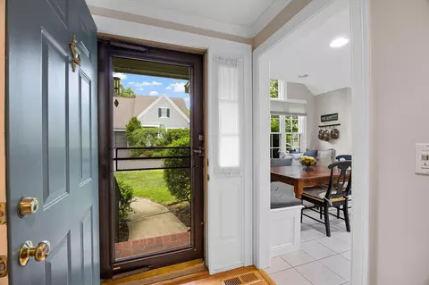2 Darby Pt, Mashpee, MA 02649 photo 4