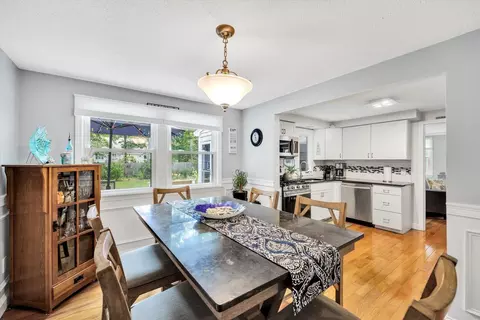 Dining - 30 Guildford Rd, Centerville, MA 02632 photo 2 of 2