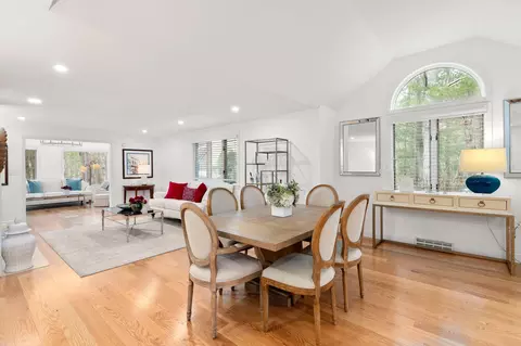 2 Pacific Ave, Mashpee, MA 02649 photo 8
