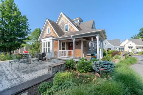 1631 Main St, Concord, MA 01742
