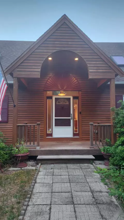 495 Aspinet Rd, Eastham, MA 02642