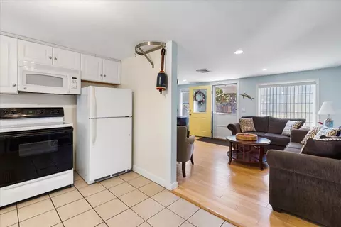 32 Ruby St, West Yarmouth, MA 02673 photo 12
