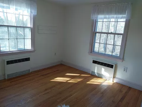Bedroom - 10 Pine Point Rd, Wellfleet, MA 02667 photo 2 of 4